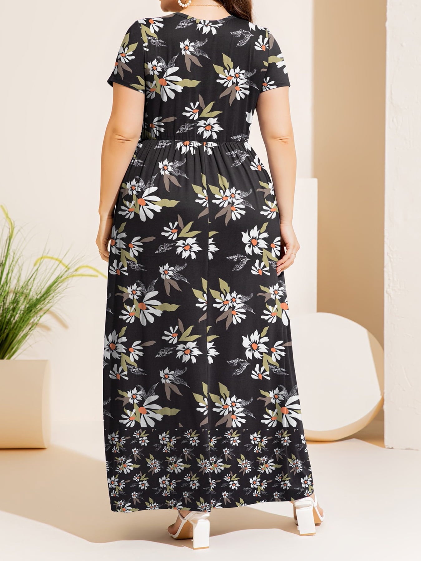 Plus Size Printed Round Neck Short Sleeve Maxi Dress Eromxe